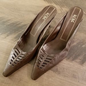 BCBG Paris Mule